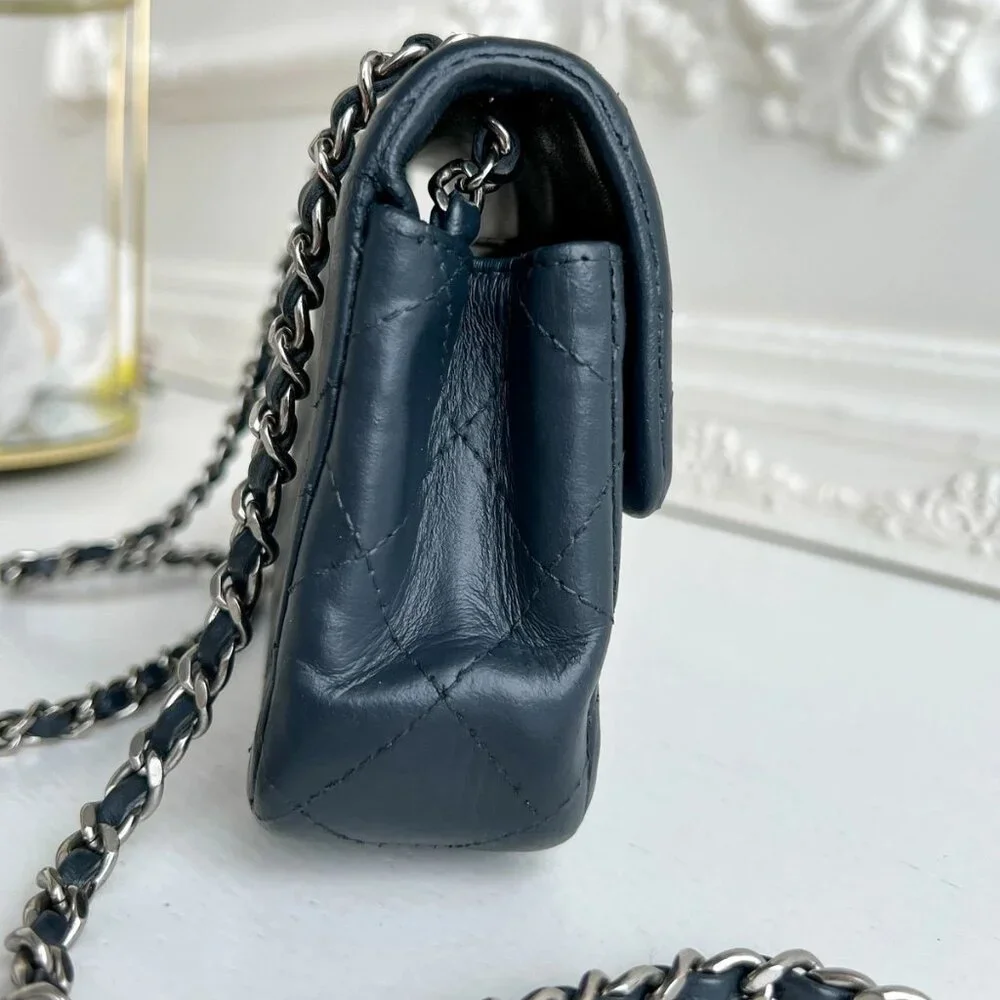 Authentic Chanel Dark Gray Lambskin Crossbody Bag Purse B0910 trdst2016-010526 - Picture 6 of 16